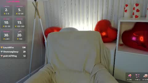 Snapshot of betty_watts chatting on July 2026 03:23:01 AM Kelly online show from July 2026 03:23:01 AM