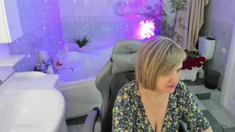 Snapshot of bettygibsonn chatting on May 2026 07:59:02 AM Betty online show from May 2026 07:59:02 AM