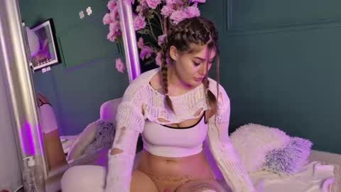 Betty online show from April 2026 04:27:01 AM