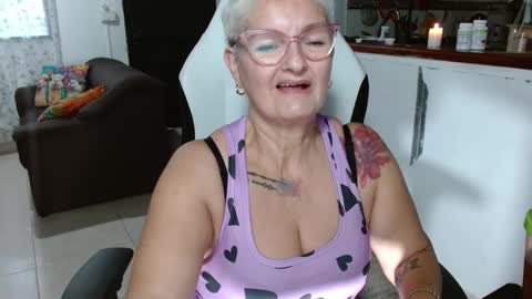 Snapshot of bety_cum3 chatting on February 2026 10:52:02 PM bibiana online show from February 2026 10:52:02 PM