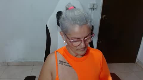 Snapshot of bety_cum3 chatting on February 2026 03:54:02 PM bibiana online show from February 2026 03:54:02 PM