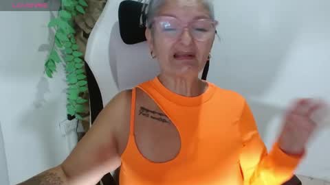 Snapshot of bety_cum3 chatting on April 2026 12:48:02 PM bibiana online show from April 2026 12:48:02 PM