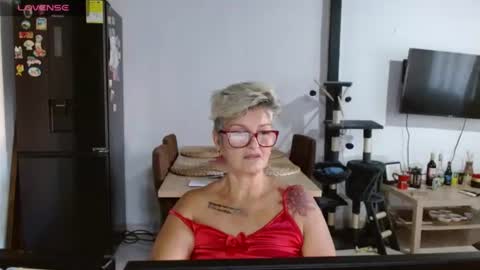 Snapshot of bety_cum3 chatting on June 2026 11:57:02 AM bibiana online show from June 2026 11:57:02 AM