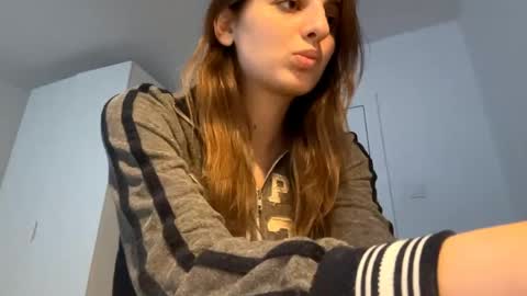 Snapshot of beulahweikert chatting on May 2026 05:32:02 PM Lina online show from May 2026 05:32:02 PM