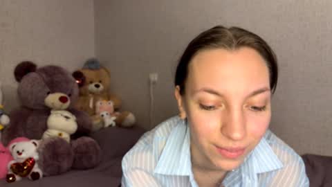 Bella online show from March 2026 08:19:02 PM