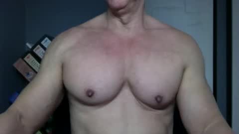 BGDKMUSCLEGUY - SELECTED BY CHATURBATE AS A TOP BROADCASTER FOR 2023 online show from October 2025 04:51:02 PM