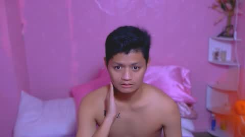 bhillrhey121103 online show from October 2025 01:03:01 AM