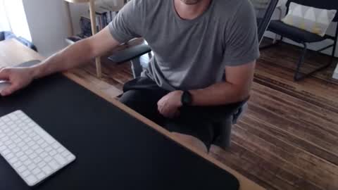 Snapshot of bi_sexy_man chatting on June 2026 04:22:01 PM bi_sexy_man online show from June 2026 04:22:01 PM