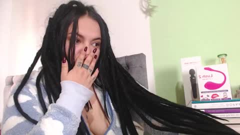 Snapshot of biabia_1 chatting on December 2024 04:43:02 PM BiaBia online show from December 2024 04:43:02 PM