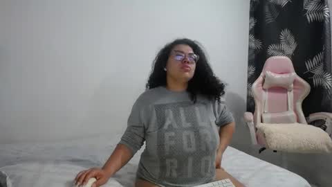 Bianca Tuesday to Sunday from 2am to 6am UTC-5 online show from February 2026 09:19:02 AM