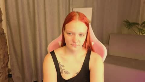 Snapshot of bianca_touch chatting on May 2026 04:52:02 AM Candace online show from May 2026 04:52:02 AM