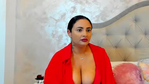 Snapshot of bianca_vale chatting on June 2026 05:03:02 AM Bianca Vale online show from June 2026 05:03:02 AM