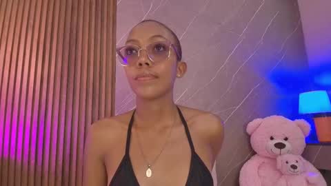biancaa__18 online show from March 2026 07:29:01 PM