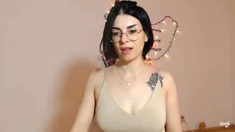 Snapshot of bibitina chatting on April 2026 05:22:01 AM innasugarwild online show from April 2026 05:22:01 AM
