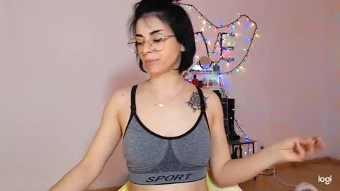 Snapshot of bibitina chatting on May 2026 02:23:01 PM innasugarwild online show from May 2026 02:23:01 PM