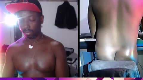 Snapshot of bicepsandfrot chatting on November 2025 12:57:02 AM BicepsandFrot online show from November 2025 12:57:02 AM