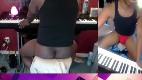 BicepsandFrot online show from February 2026 02:07:02 AM