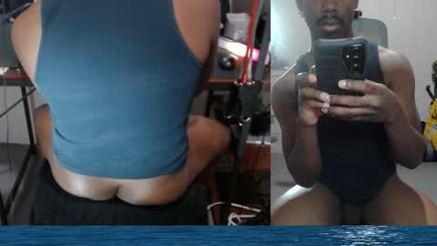 BicepsandFrot online show from May 2026 11:21:01 PM