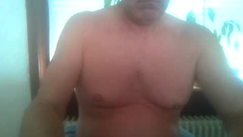 Snapshot of bieben1985 chatting on June 2026 12:42:01 PM Ben online show from June 2026 12:42:01 PM