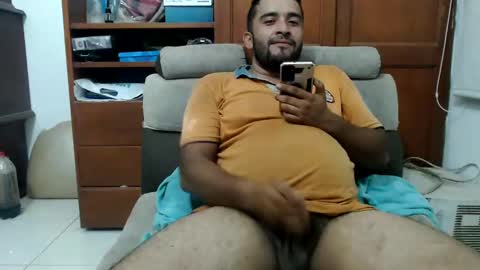 Snapshot of big_dad69 chatting on January 2025 02:58:01 AM Tommy online show from January 2025 02:58:01 AM