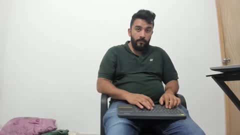 Snapshot of big_dad69 chatting on November 2025 10:41:02 PM Tommy online show from November 2025 10:41:02 PM