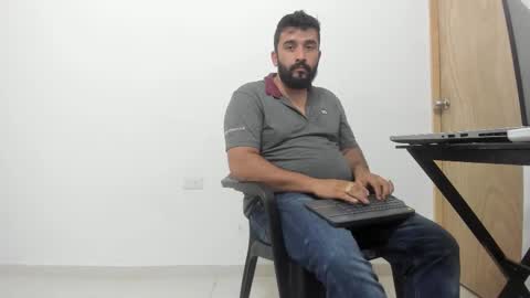 Snapshot of big_dad69 chatting on November 2025 02:45:02 AM Tommy online show from November 2025 02:45:02 AM