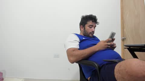 Snapshot of big_dad69 chatting on December 2025 11:32:01 PM Tommy online show from December 2025 11:32:01 PM