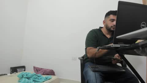 Snapshot of big_dad69 chatting on December 2025 02:44:02 PM Tommy online show from December 2025 02:44:02 PM