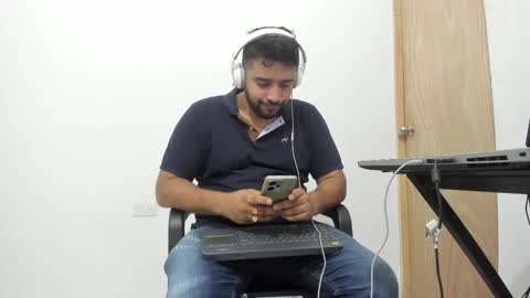 Snapshot of big_dad69 chatting on December 2025 08:27:01 PM Tommy online show from December 2025 08:27:01 PM