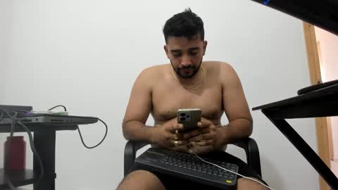 Snapshot of big_dad69 chatting on January 2026 07:08:02 PM Tommy online show from January 2026 07:08:02 PM