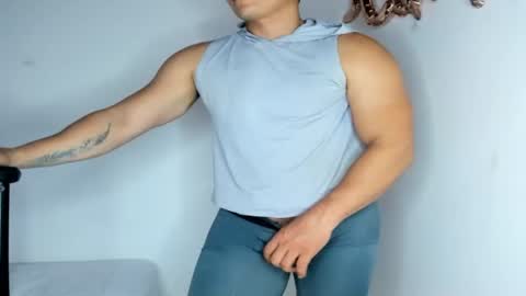 Snapshot of big_pecs_1 chatting on July 2026 06:39:02 AM LEO online show from July 2026 06:39:02 AM