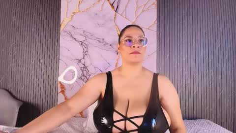 Tell me Sophia  online show from March 2026 08:11:01 PM