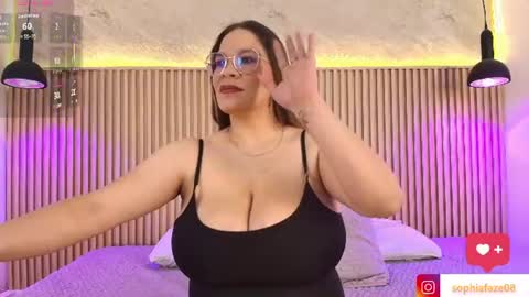 Snapshot of big_tits_in_your_face chatting on July 2026 08:59:01 PM Tell me Sophia online show from July 2026 08:59:01 PM