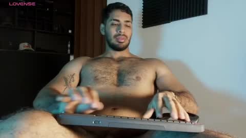 Snapshot of big_versxxx chatting on May 2026 01:39:02 PM Hot Versx online show from May 2026 01:39:02 PM