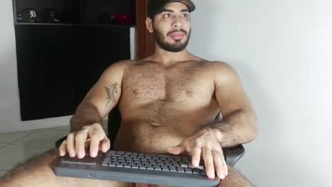 Snapshot of big_versxxx chatting on August 2026 02:27:02 PM Hot Versx online show from August 2026 02:27:02 PM