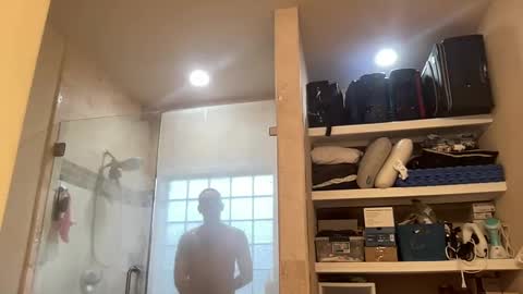 Snapshot of bigators chatting on December 2024 06:57:02 PM bigators online show from December 2024 06:57:02 PM