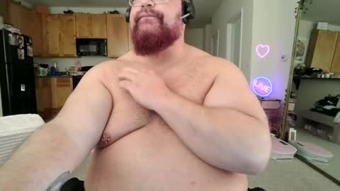 Snapshot of bigbear4cuddles chatting on April 2026 10:44:02 PM BigBear4Cuddles online show from April 2026 10:44:02 PM