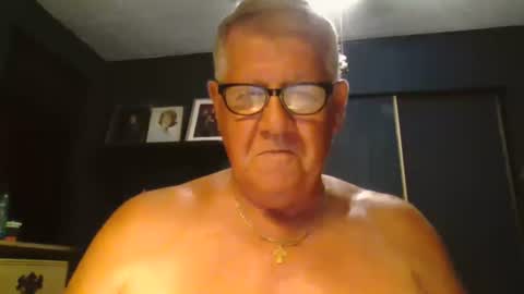 Snapshot of bigbeerdrinker1 chatting on July 2026 03:46:02 AM bigbeerdrinker online show from July 2026 03:46:02 AM