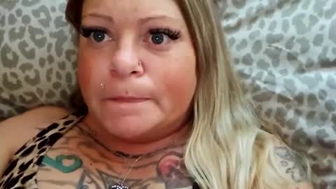 Tiffany online show from December 2024 11:19:01 PM