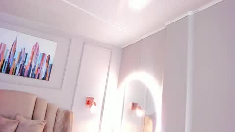   online show from November 2025 10:17:01 AM