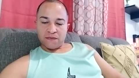 Snapshot of bigboom_85 chatting on February 2026 12:13:02 PM Jay online show from February 2026 12:13:02 PM