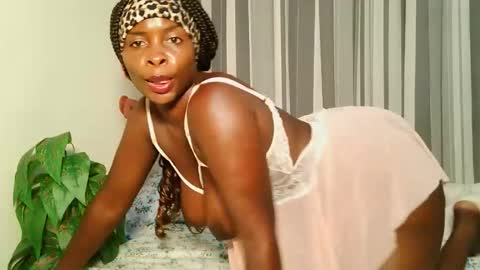 Vee online show from April 2026 04:46:01 AM