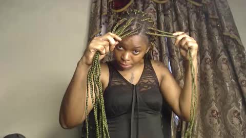 Snapshot of bigbooty_xchataa chatting on December 2025 12:25:02 PM Lucy online show from December 2025 12:25:02 PM