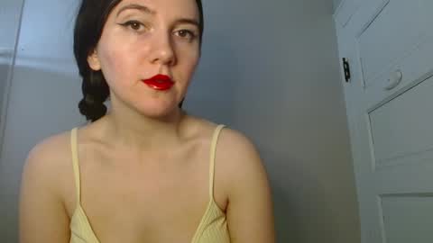 Isabella online show from March 2026 06:44:02 PM