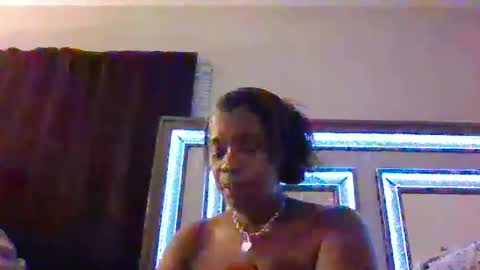 bigbootydimpless online show from February 2025 03:42:01 AM