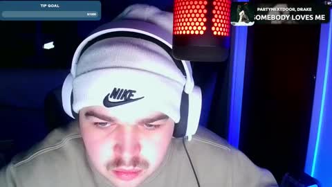 Snapshot of bigboyballen chatting on February 2025 07:01:02 AM BigBoyBallen online show from February 2025 07:01:02 AM