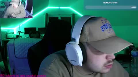 Snapshot of bigboyballen chatting on October 2025 11:47:02 PM BigBoyBallen online show from October 2025 11:47:02 PM