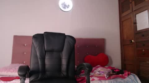 bigclit_isa online show from March 2026 01:11:01 AM