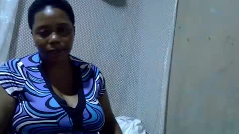 Snapshot of bigclit_wethairypus chatting on June 2026 05:17:02 PM bigclit_wethairypus online show from June 2026 05:17:02 PM