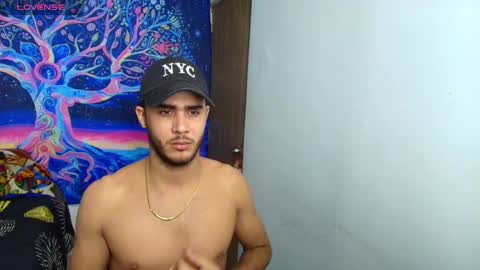 Snapshot of bigcock2815 chatting on January 2026 02:58:02 AM Isaac online show from January 2026 02:58:02 AM